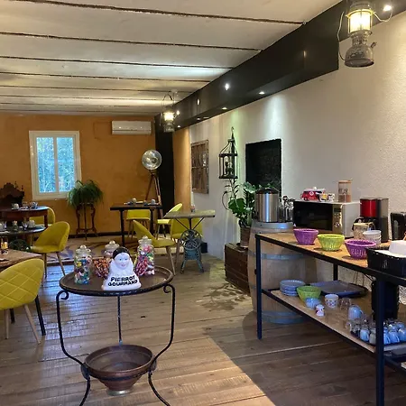 Hotel La Demeure Coloniale Moriani-Plage