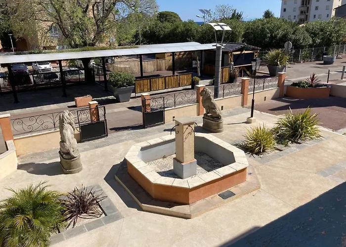 Hotel La Demeure Coloniale 2*