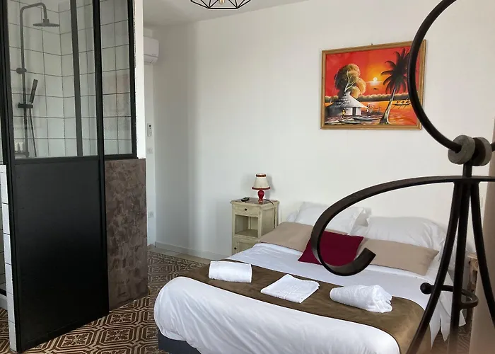 La Demeure Coloniale 2*